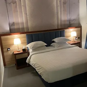 https://shkk-fndkia.mecca-hotels.info