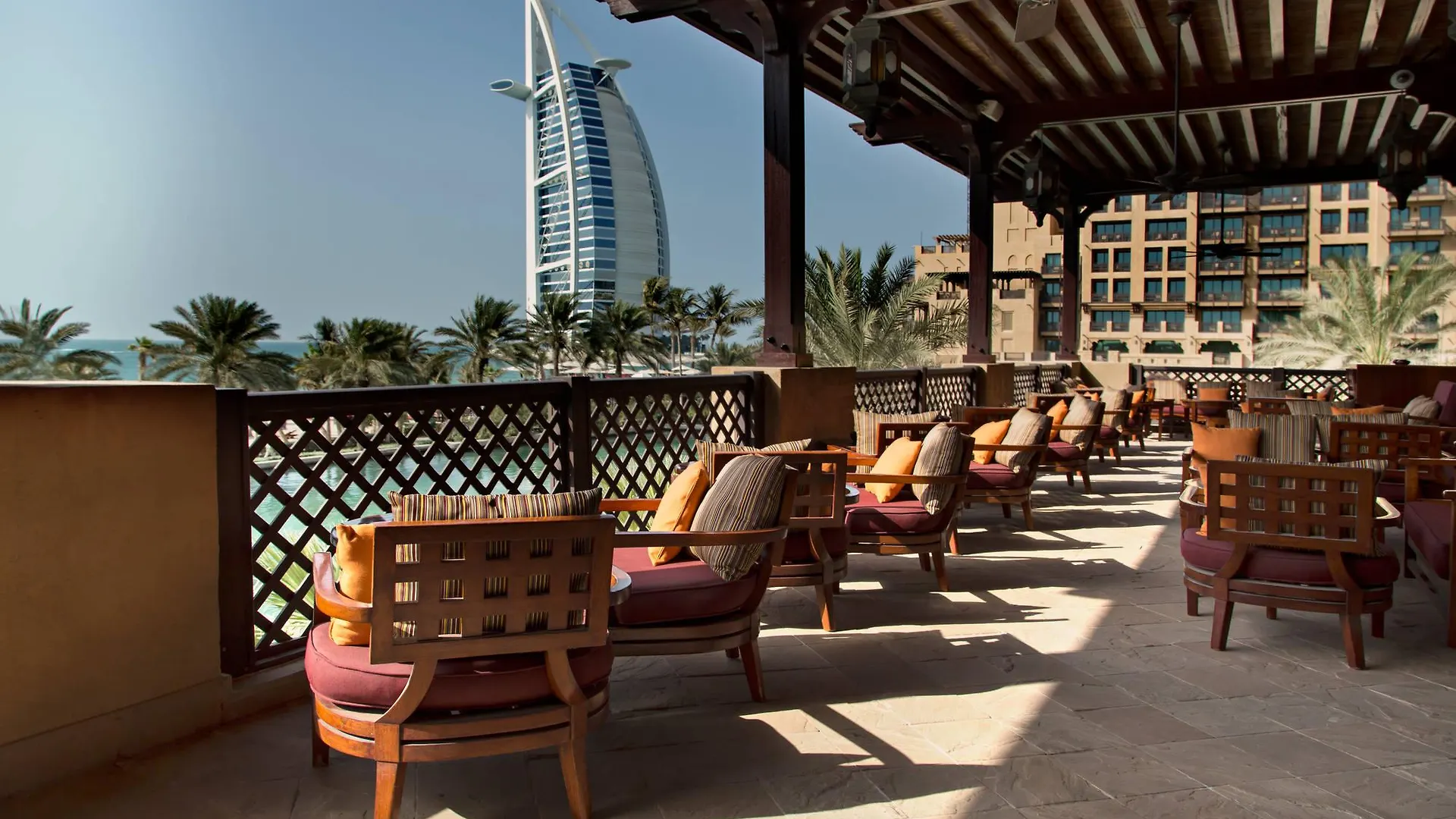 אתר נופש Jumeirah Mina Al Salam דובאי