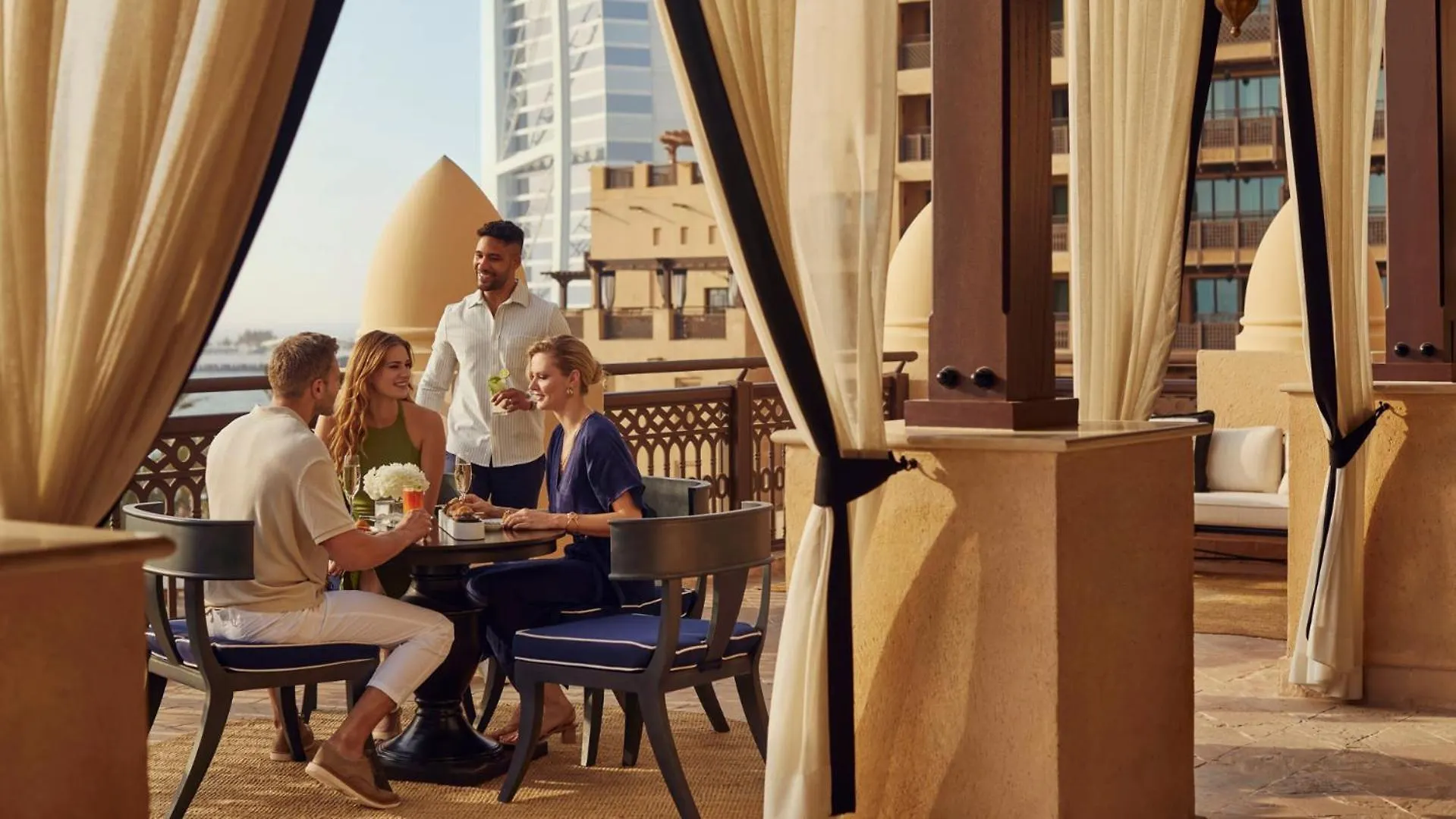 Jumeirah Mina Al Salam דובאי אתר נופש
